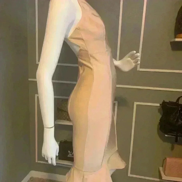 Pretty little thing - Picture 6 of 12